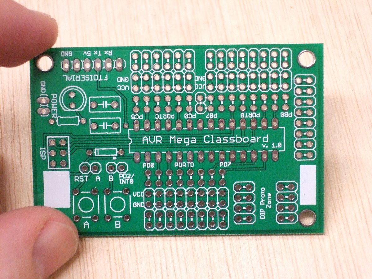 Avr2011 pcb.jpg